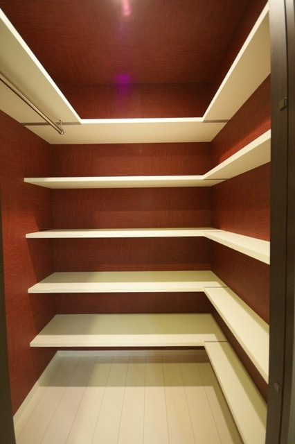 徳島県で家を建てるならサーロジック-ウォークインクローゼット