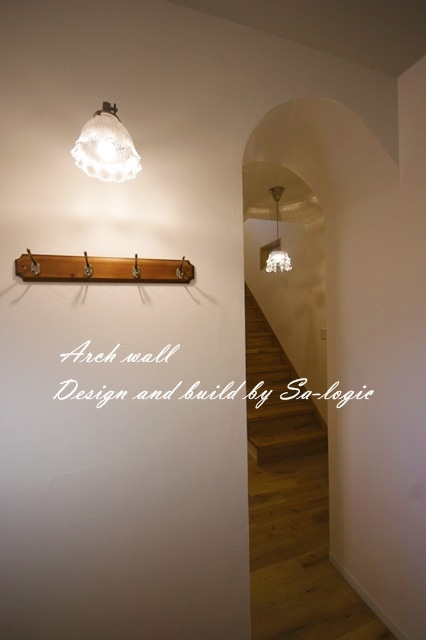 おしゃれなアーチ壁